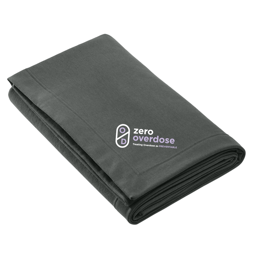 Gildan® Heavy Blend™ Fleece Stadium Blanket